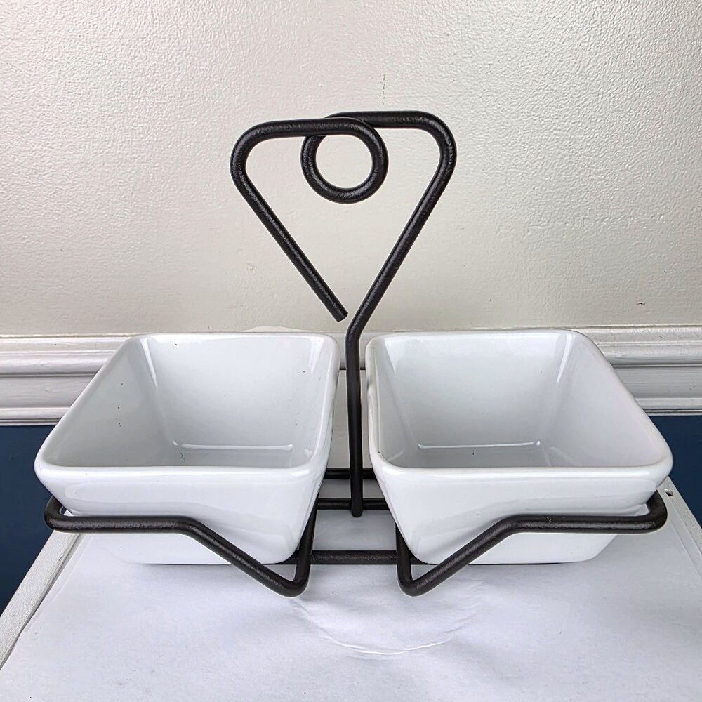 The Pampered Chef White Small Bowl Caddy NIB